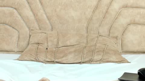 Snapshot of monsterhole91 chatting on December 19, 11:46 pm Linda Darling online show from December 19, 11:46 pm