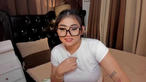 Ruthie online show from January 14, 3:32 am