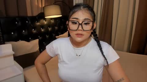 Ruthie online show from January 17, 1:04 am