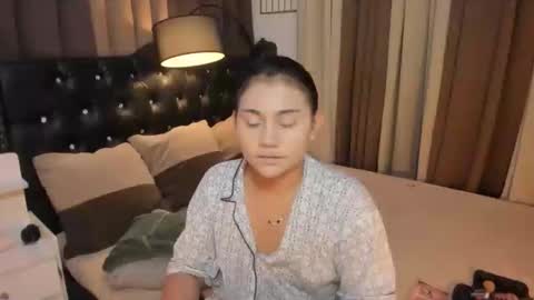 Ruthie online show from February 1, 11:27 pm