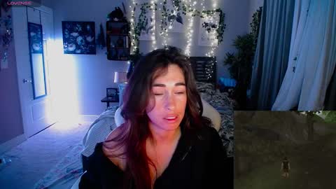 Snapshot of monstrumologist chatting on March 4, 3:55 am Lydia Mooney online show from March 4, 3:55 am