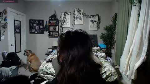 Snapshot of monstrumologist chatting on March 6, 1:16 am Lydia Mooney online show from March 6, 1:16 am