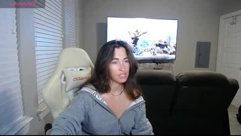 Snapshot of monstrumologist chatting on October 22, 1:28 am Lydia Mooney online show from October 22, 1:28 am