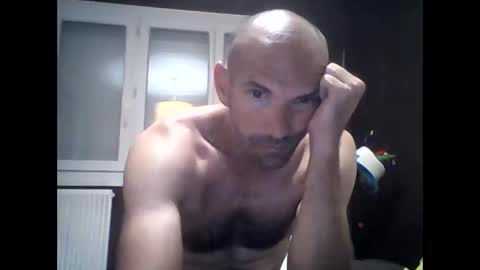 Snapshot of montmasse chatting on April 23, 7:16 pm montmasse online show from April 23, 7:16 pm