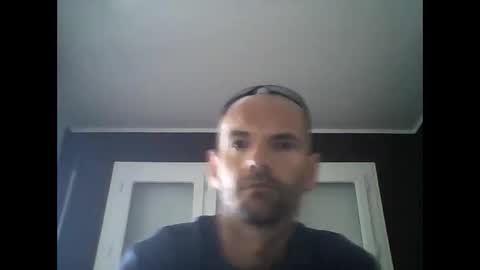 Snapshot of montmasse chatting on April 24, 10:18 am montmasse online show from April 24, 10:18 am