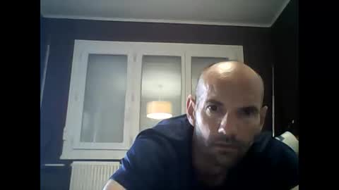 Snapshot of montmasse chatting on April 26, 9:07 am montmasse online show from April 26, 9:07 am