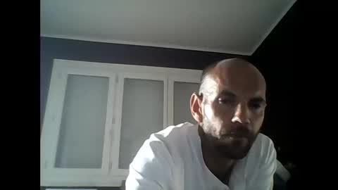 Snapshot of montmasse chatting on May 8, 5:51 pm montmasse online show from May 8, 5:51 pm