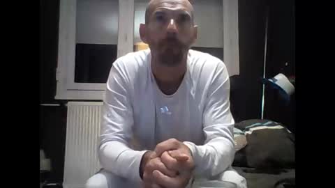 Snapshot of montmasse chatting on May 15, 9:33 pm montmasse online show from May 15, 9:33 pm