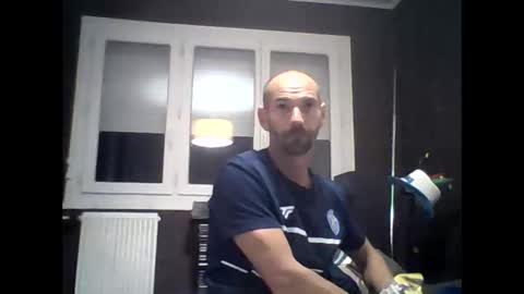 Snapshot of montmasse chatting on May 17, 8:27 pm montmasse online show from May 17, 8:27 pm