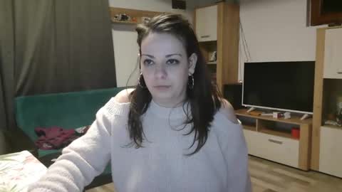 Monse online show from February 11, 5:18 pm