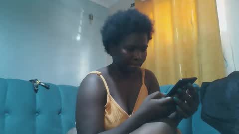 moo_baby online show from April 7, 9:43 am