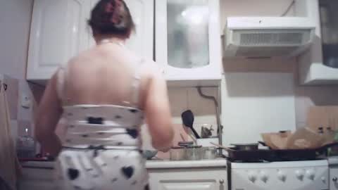 moodiemira online show from September 20, 8:21 pm