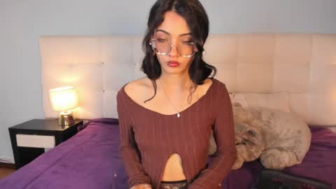 Elizabeth  online show from November 25, 7:14 pm