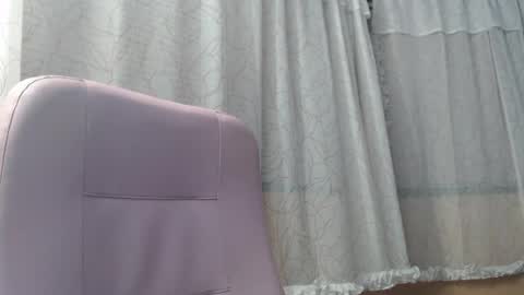 Snapshot of moon_cat85 chatting on July 12, 11:51 pm Luna online show from July 12, 11:51 pm