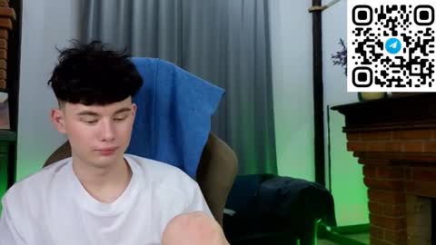 moon_gloww online show from February 18, 12:50 am