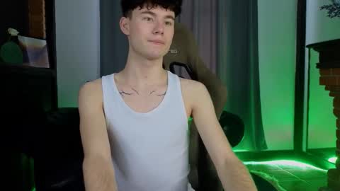 moon_gloww online show from March 4, 4:51 am