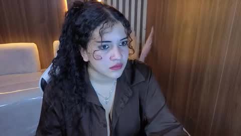 Snapshot of moon_tx chatting on October 27, 1:15 pm Online 800 to 1400 online show from October 27, 1:15 pm