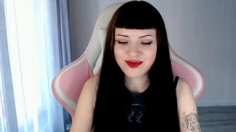  sophie  online show from April 27, 4:27 pm
