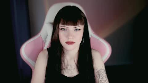  sophie  online show from June 9, 7:14 pm