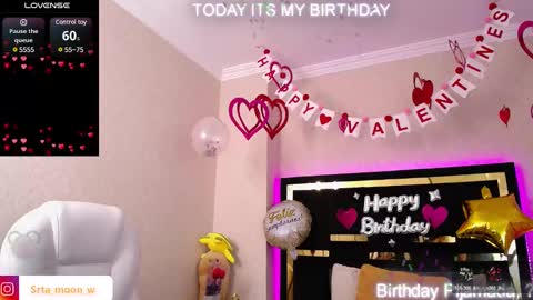 Snapshot of moon_water__ chatting on February 10, 11:04 am Moon Water   online show from February 10, 11:04 am