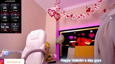 Snapshot of moon_water__ chatting on February 14, 2:23 pm Moon Water   online show from February 14, 2:23 pm