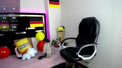 Snapshot of moon_water__ chatting on September 26, 11:47 am Moon Water   online show from September 26, 11:47 am