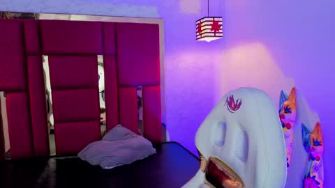 Winy online show from April 2, 12:47 pm