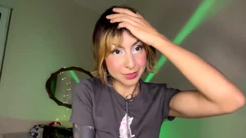 Cinna online show from November 19, 11:16 pm