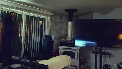 moondanceraa online show from April 28, 4:17 am