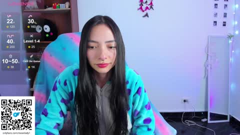 Snapshot of moonlady_ chatting on January 27, 2:31 am MOON  online show from January 27, 2:31 am