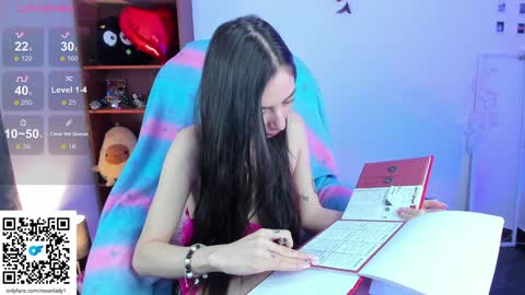 Snapshot of moonlady_ chatting on January 31, 1:33 am MOON  online show from January 31, 1:33 am