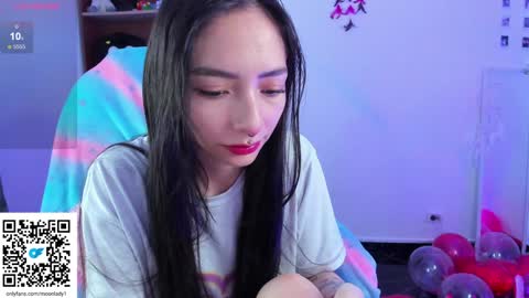 Snapshot of moonlady_ chatting on February 4, 11:27 pm MOON  online show from February 4, 11:27 pm