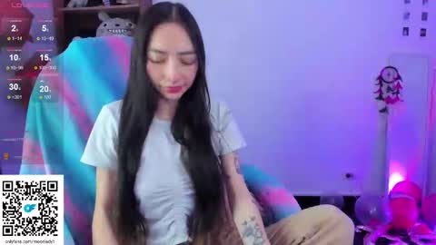 Snapshot of moonlady_ chatting on March 5, 10:10 pm MOON  online show from March 5, 10:10 pm