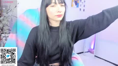 Snapshot of moonlady_ chatting on September 10, 2:33 am MOON  online show from September 10, 2:33 am