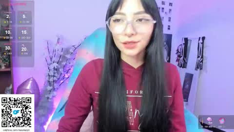 Snapshot of moonlady_ chatting on October 27, 2:48 am MOON  online show from October 27, 2:48 am