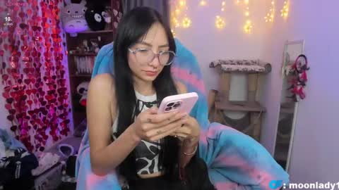 MOON  online show from April 22, 4:59 am