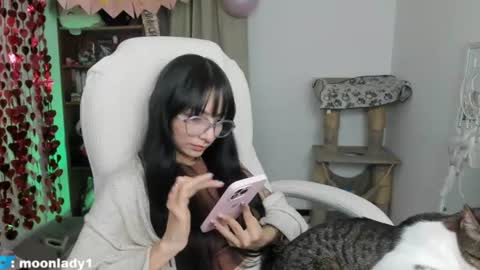 MOON  online show from July 12, 2:13 am