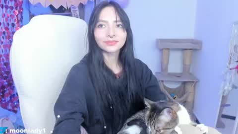 MOON  online show from July 18, 1:21 am