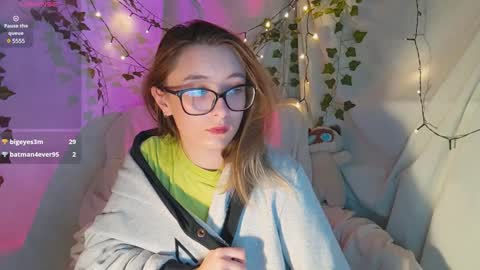 Dana online show from December 2, 1:24 pm