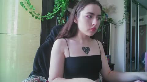 Snapshot of moonlight_sonataa chatting on June 24, 8:24 am moonlight_sonataa online show from June 24, 8:24 am