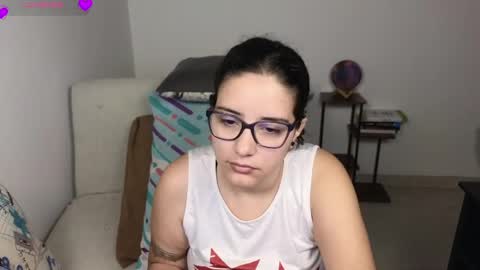 Moon Woman online show from April 1, 4:02 am