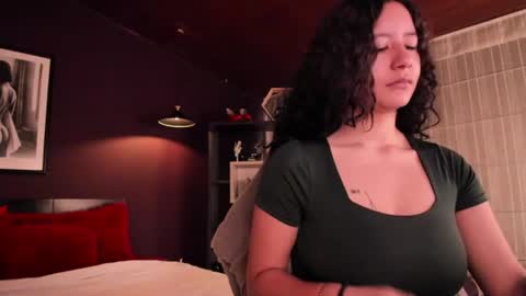 Michelle online show from August 4, 12:52 pm