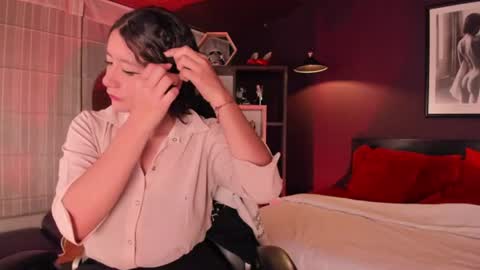 Michelle online show from August 6, 1:13 pm