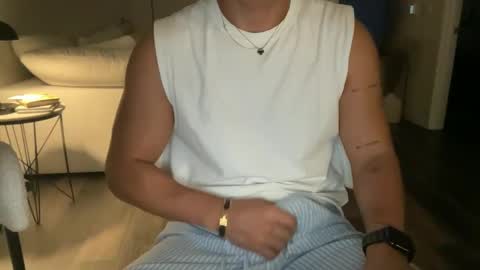 mora594574 online show from September 14, 12:43 am