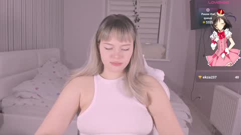 Snapshot of moranosofia chatting on December 7, 2:09 am Sofia     online show from December 7, 2:09 am