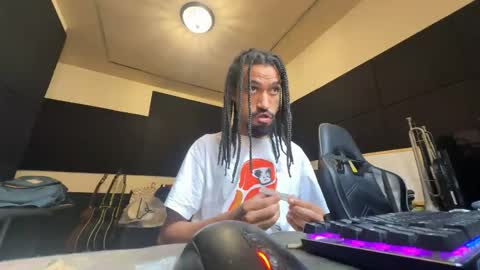 Diego online show from April 22, 5:25 pm