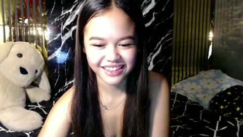 Snapshot of morena_realkath chatting on June 11, 9:46 pm morena_realkath online show from June 11, 9:46 pm