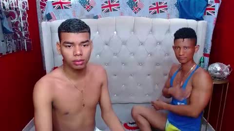 Snapshot of morenoblack23cm chatting on February 1, 7:13 pm duohot23 online show from February 1, 7:13 pm