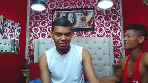 Snapshot of morenoblack23cm chatting on February 19, 7:16 pm duohot23 online show from February 19, 7:16 pm