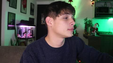 Snapshot of morgan_hiller chatting on January 7, 11:45 pm   online show from January 7, 11:45 pm